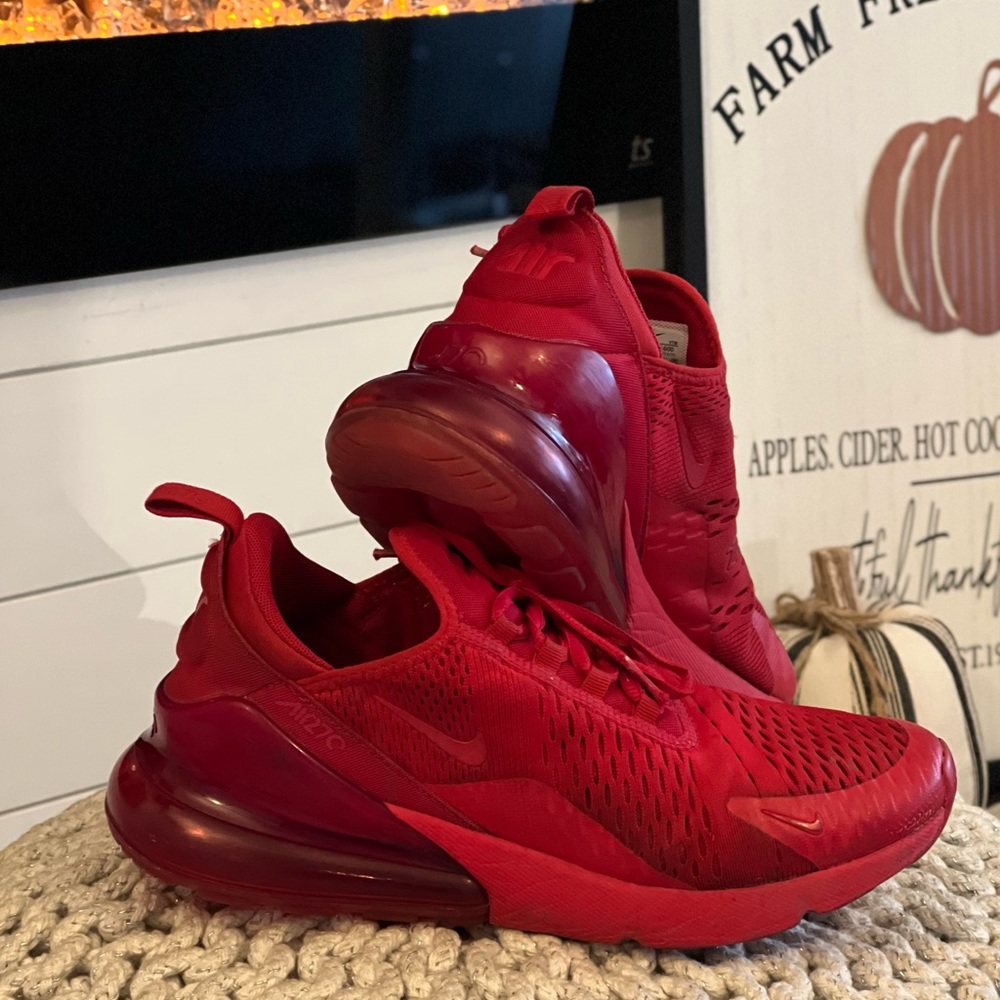 Men’s Nike AirMax 270